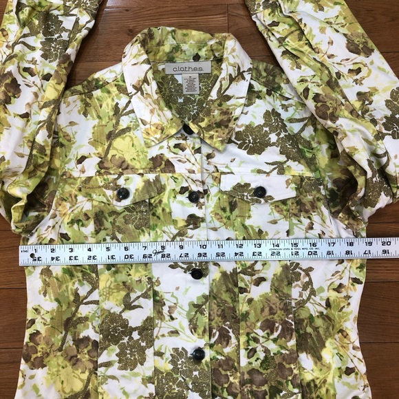c.l.o.t.h.e.s. Floral Print Button Front Denim Jacket Size M - Picture 9 of 13